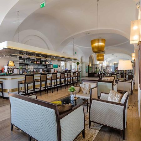 AlcsutdobozPannonia Golf & Country Club住宿加早餐旅馆 外观 照片